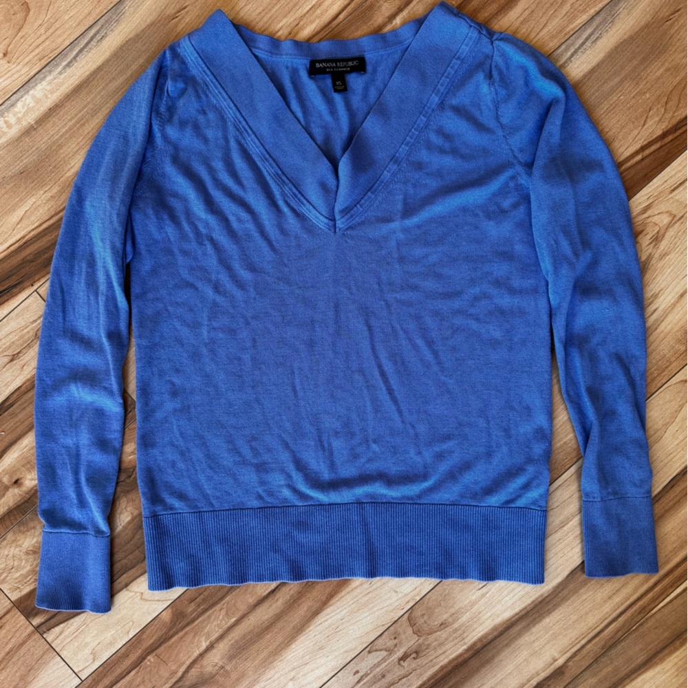 Banana Republic Blue V-Neck Sweater